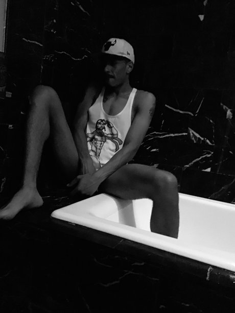 ALL Of LeroyyyHim1136 star nude images