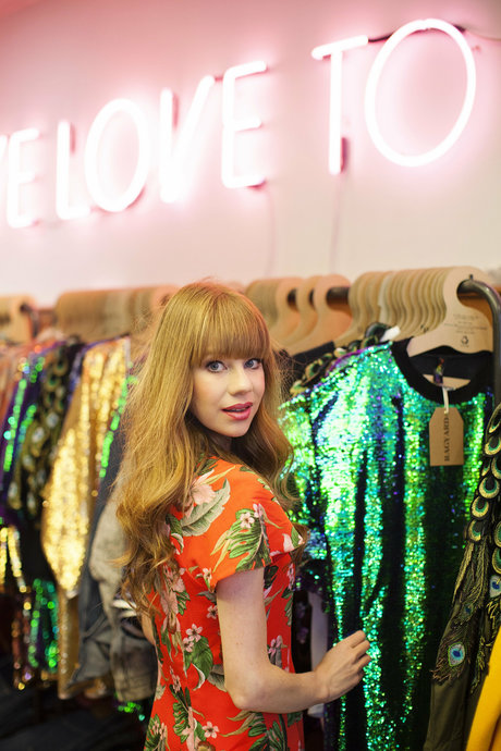 Laura Yates pornstar high quality images