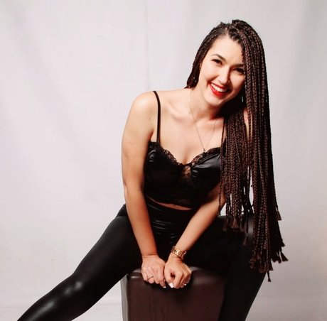 busty mom onlyfans hot naked pics