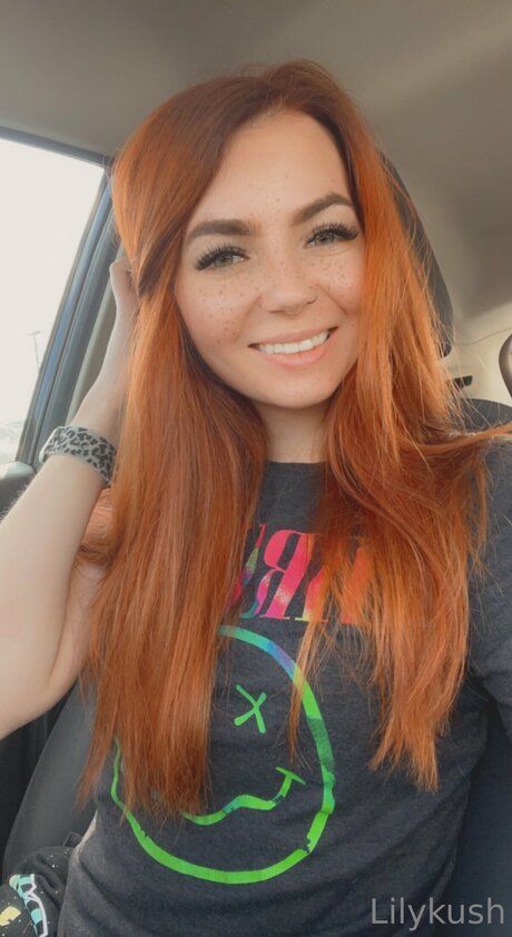 Lilykushfree porn star images