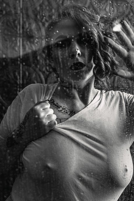 lilly shadow Vip actress img