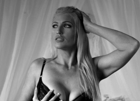 Lilithxoxo model hd image