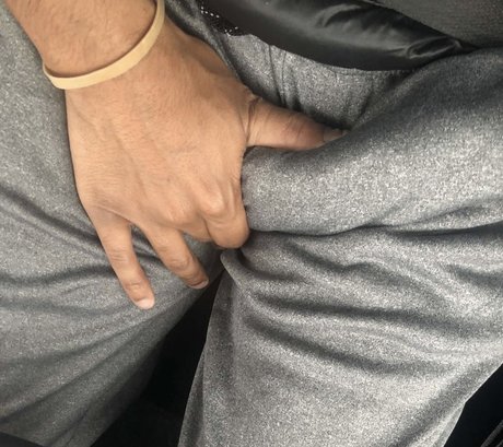 Lickingyagirl pornographic star pic