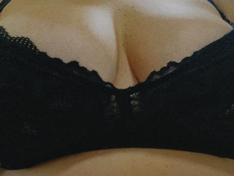 Lou s Nudes exclusive actress gallery