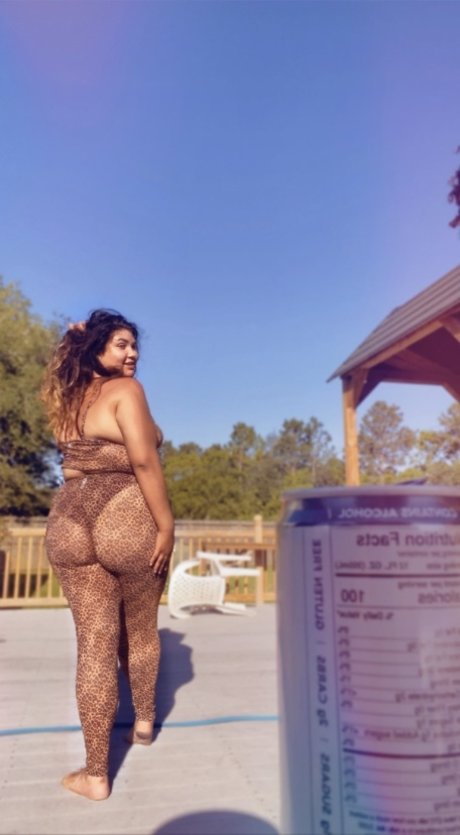 luckyrose model adult images