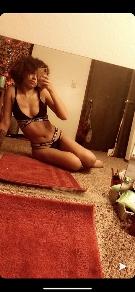 Marlie beautiful star pics