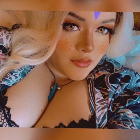 Marinrin Cosplay model exclusive picture