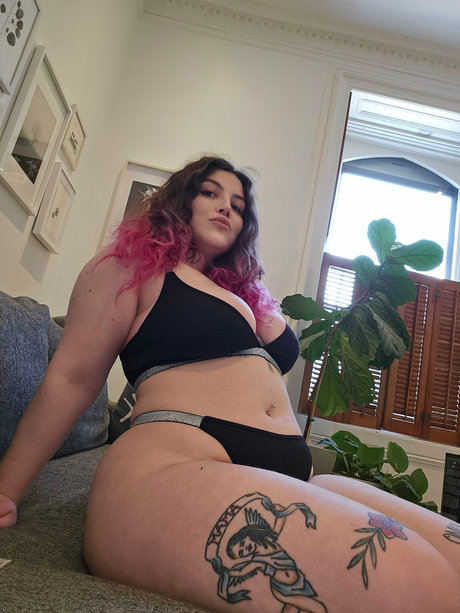 MamieH_ adult model image