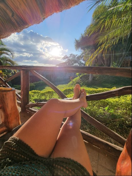 Madian Recinos model perfect image