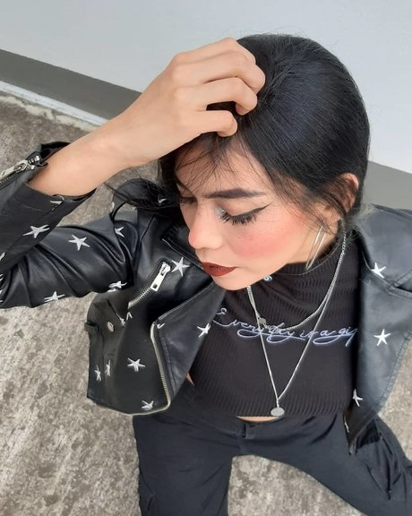 Melany Pe a erotic actress photos