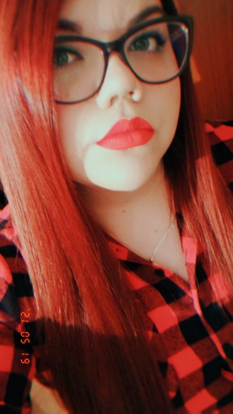 Melannie naked model pics