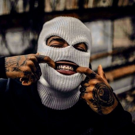 MaskedThroater_ pretty model pics