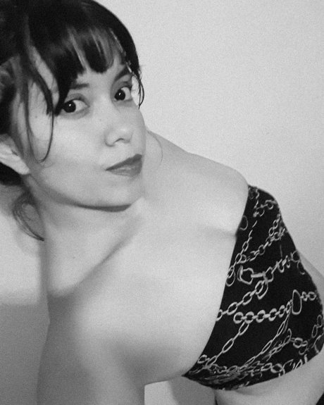 Mary Mejt model exclusive img