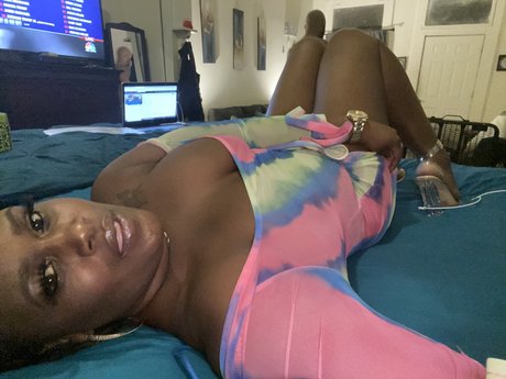 Doris pornstar nude picture