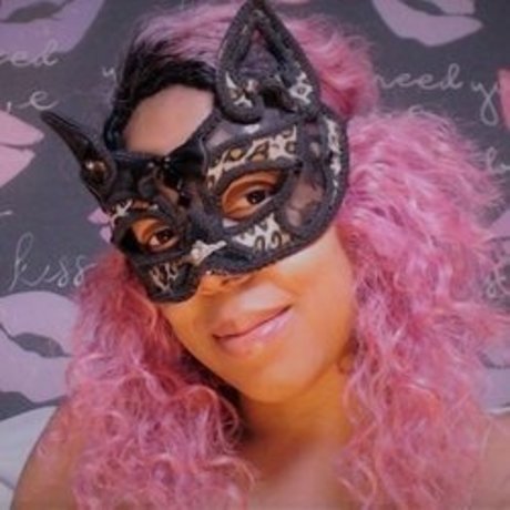 Caramel Delight69 star naked photos