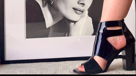 Mia Bear_ hot actress images