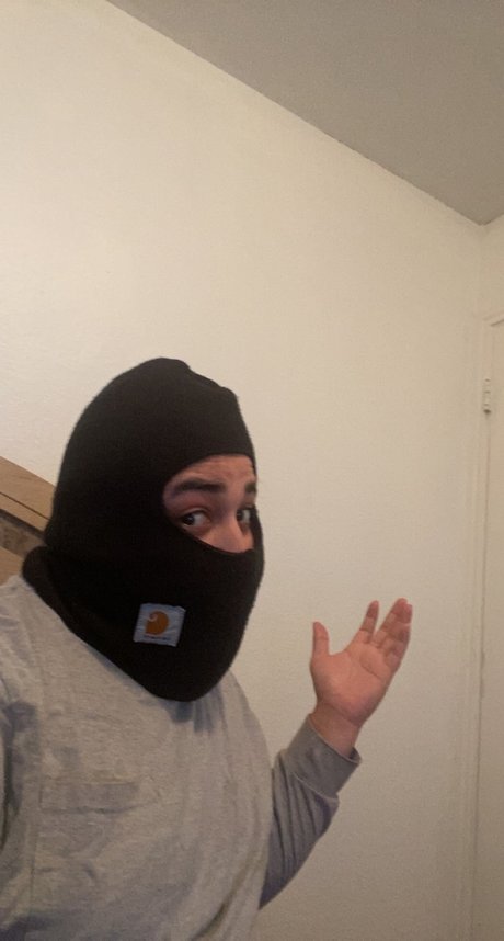 Mr Whiskers star pretty pics