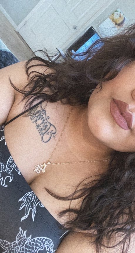 Nadia Love top star gallery