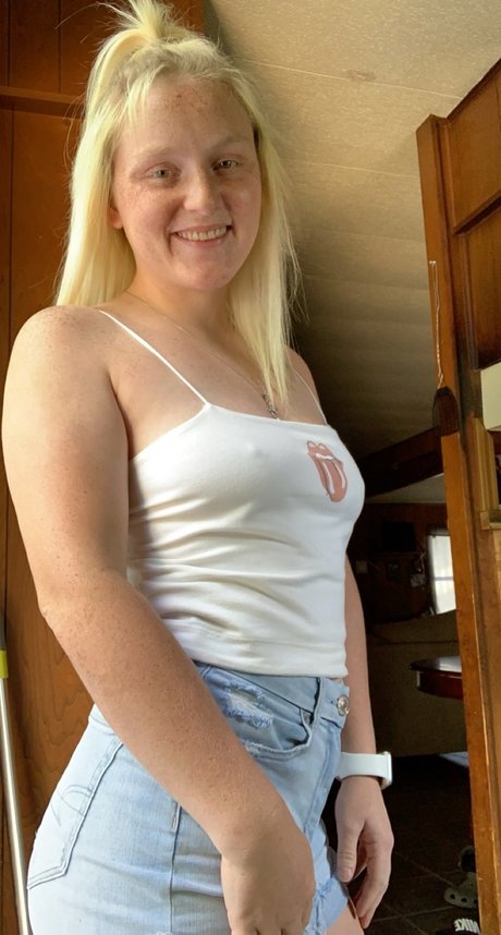 Cheyanne Nicole top star pictures