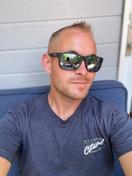 Naughtyboi model hot photo