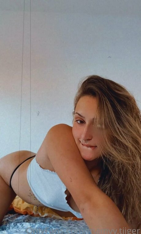 busty mom onlyfans porn image