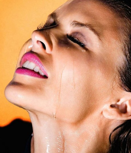 Kylie Minogue model pictures