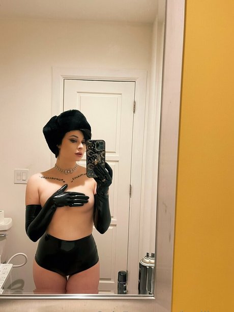 asian footjob onlyfans nudes image