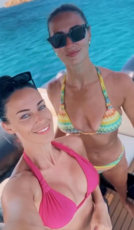 Jessica Lowndes model perfect picture