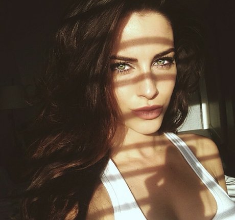 blowjob brunette onlyfans free porn picture