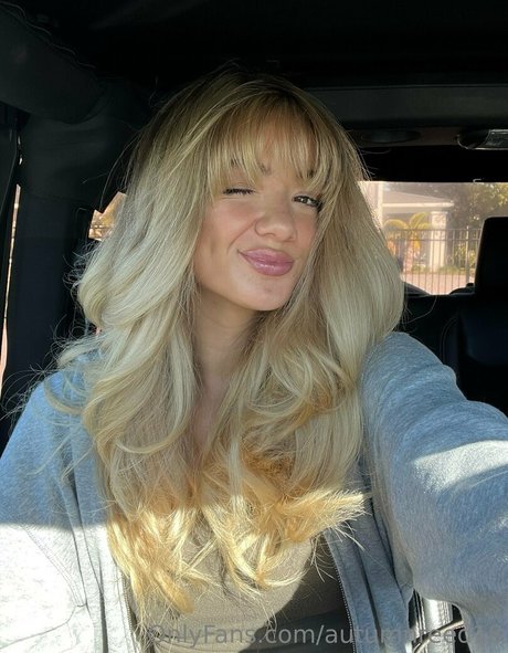 pregnant princess onlyfans sexy nude pic