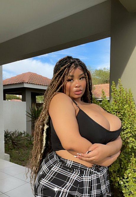 Kim Tiddies nudes pornstar pic