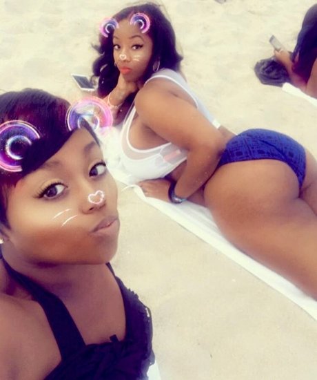 jacking uneek model nice photos