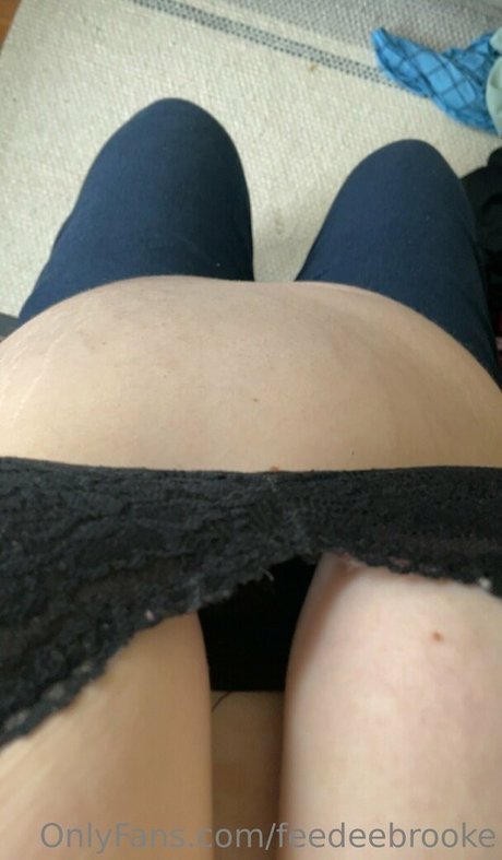 feedeebrooke model perfect gallery