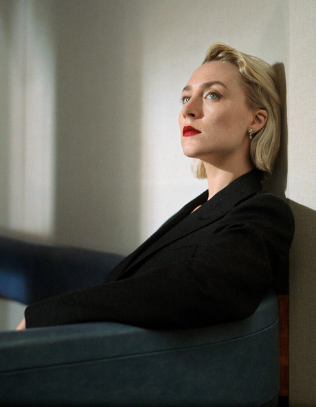 Saoirse Ronan star sexy photos