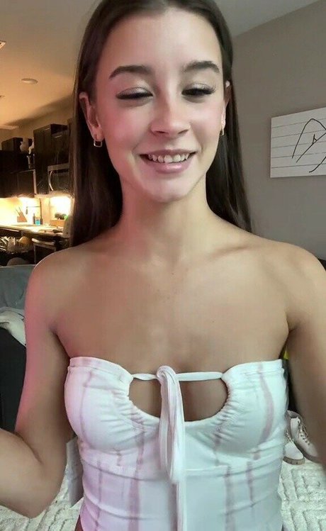 Bitty 01 top star pic