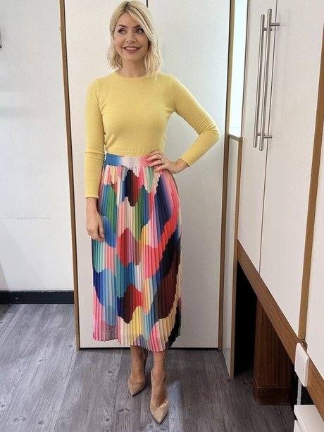 Holly Willoughby art actress images