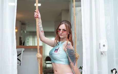 xmivyx pornographic model pic