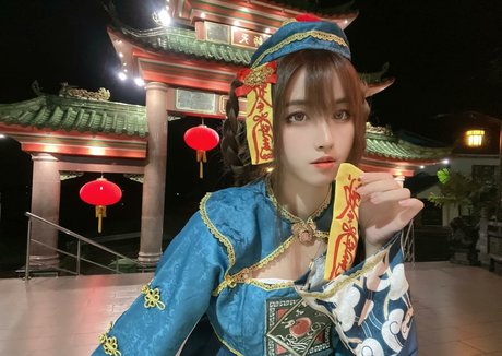 Arisa Cosplay pornstar nudes pics