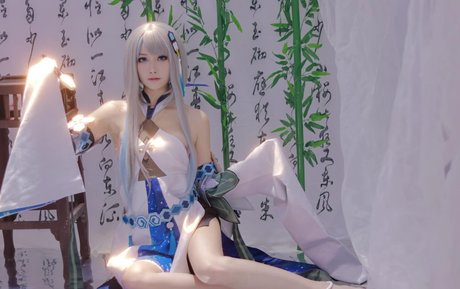 swimming pool onlyfans naked picture