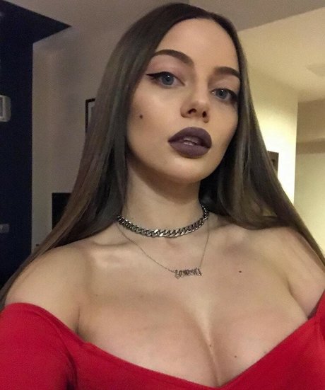 Kate Kishuk naked star pictures