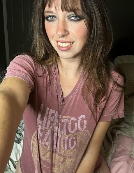 allimoona04 model xxx pics