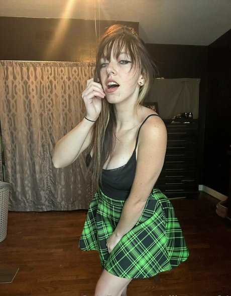 allimoona04 nudes model pictures