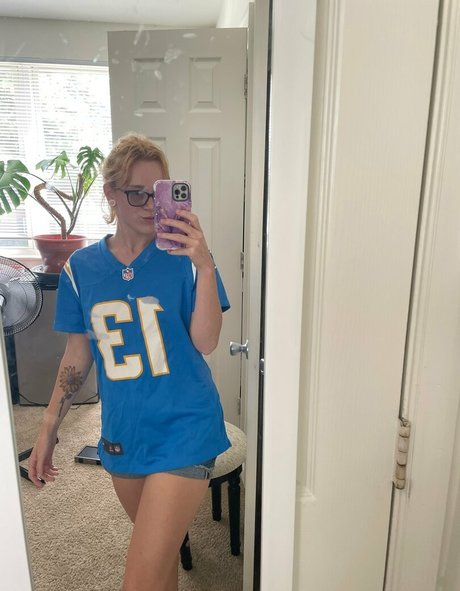 sunnybabe22 star img