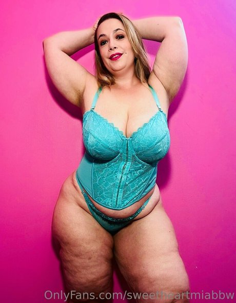 cute asian onlyfans hot nude pic