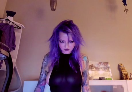 Lorelaye model exclusive picture