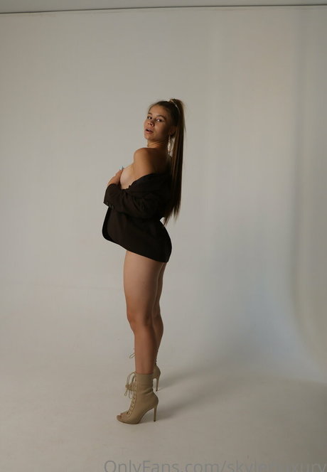 michelle milly xxx pornstar image