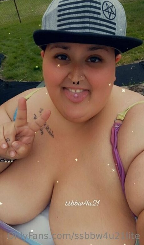 sammiissbbwlite model nudes photo