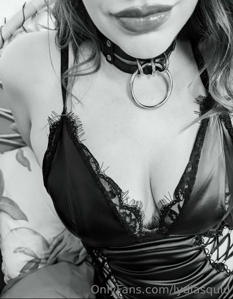 black hair onlyfans free nude images