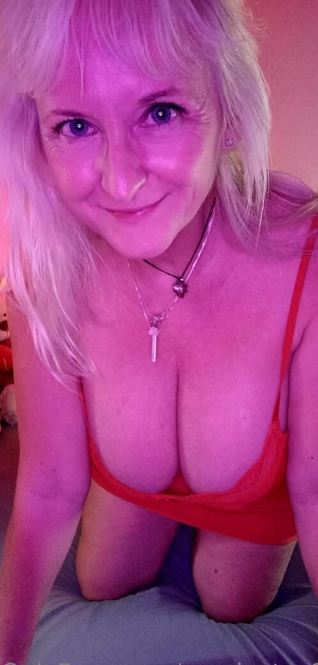 monicutex2 porn star img