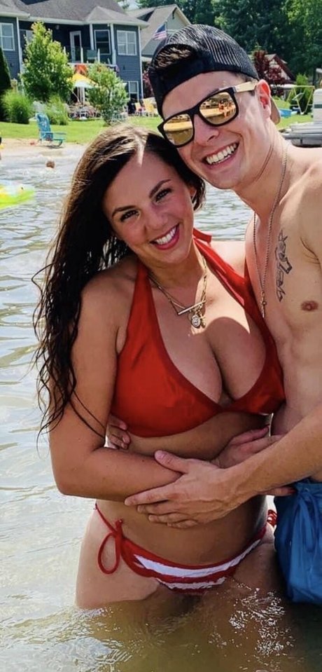 Annie Agar star high quality images